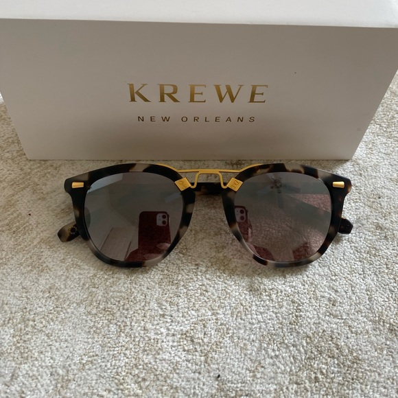 KREWE Accessories - KREWE Sunglasses. Mirrored 24k